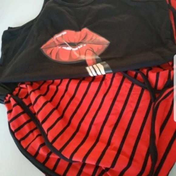 Red lips tank top and stripe shorts PJ set - Picture 3 of 8